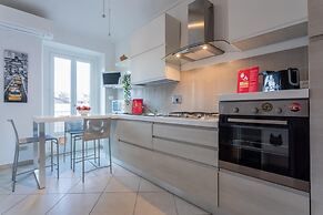 Luminoso Appartamento a due Passi da Porta Susa by Wonderful Italy