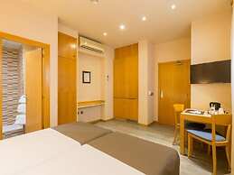 Hospedium Apartamentos DV