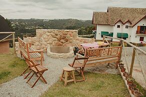 Pousada Grom's Village