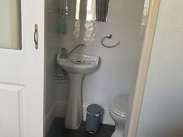 Merritt guest house