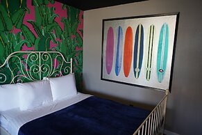 Huntington Surf Inn