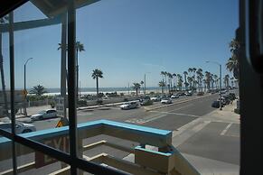 Huntington Surf Inn
