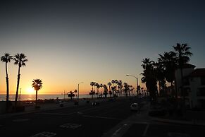 Huntington Surf Inn