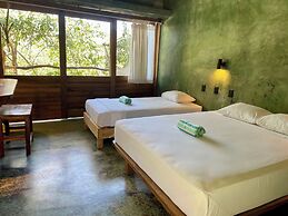 Cocos Hotel
