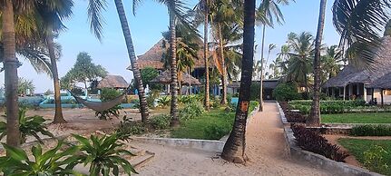 Mambo Beach Villas
