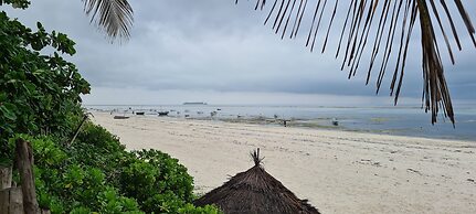 Mambo Beach Villas