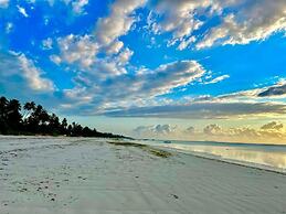 Mambo Beach Villas