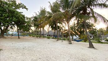 Mambo Beach Villas