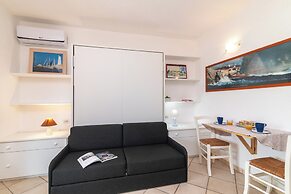 Il Vecchio Faro H208 150mt From The Beach