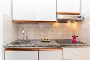 Il Vecchio Faro H208 150mt From The Beach