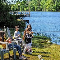 Bells Marina & Resort