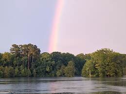 Bells Marina & Resort