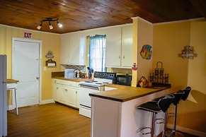 Bells Marina & Resort