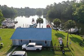 Bells Marina & Resort