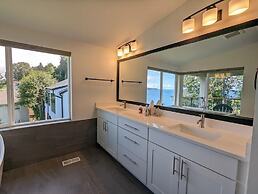 Seattle Vacation Home Alki Beach House