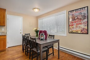 Seattle Vacation Home - Roy Street