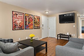 Seattle Vacation Home - Roy Street