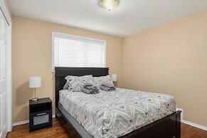 Seattle Vacation Home - Roy Street