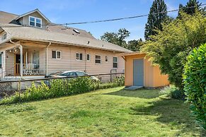 Seattle Vacation Home - Roy Street