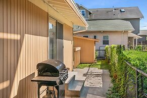 Seattle Vacation Home - Roy Street