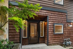 Seattle Vacation Home - The Port