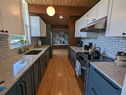 Seattle Vacation Home - Lake Forest Park