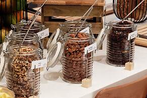 Crowne Plaza Marseille Le Dome by IHG