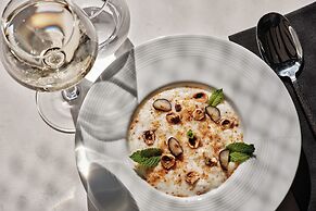 Crowne Plaza Marseille Le Dome by IHG