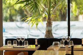 Crowne Plaza Marseille Le Dome by IHG