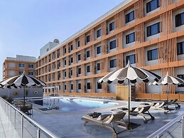 Escale International Hotel