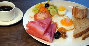 Escale International Hotel