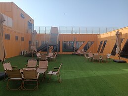 Escale International Hotel