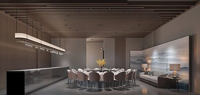 Escale International Hotel