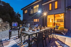 Sayuragi Villa Shirahama