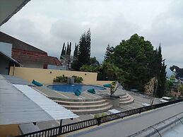 Batu Indah Pool Villa