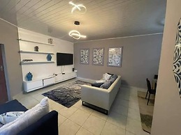 Spacious 2 Bedroomed Semi-detached Fully Furnished Apartment Num01