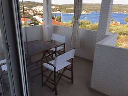 Comfortable Apartment Island Šolta -seaview