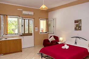Holiday Studio Apartment Tonia - Pelekas Beach, Corfu