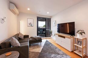 Modern 1 Bedroom Apartment in Brunswick East Near CBD
