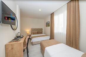 Gloria Airport Hotel