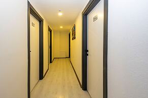 Gloria Airport Hotel