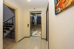 Gloria Airport Hotel