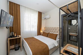 Gloria Airport Hotel