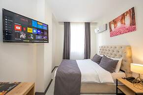 Gloria Airport Hotel