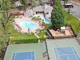 Chimney Rock Condo 3 Bedroom Condo by RedAwning