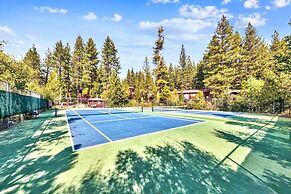 Park View Paradise 3 Bedroom Condo by RedAwning