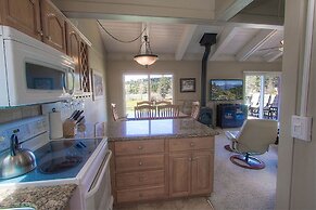 Park View Paradise 3 Bedroom Condo by RedAwning