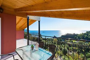Luxury Loft Apartment With Pool - Pelekas Beach, Corfu