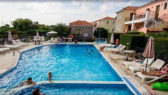 A Spacious and Bright Studio With Balcony No1234