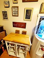 Room-cozy Yellow Queen Bed By Yale U